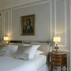 Lancaster Champs-elysees Parijs