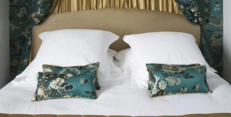 ****  Hotel De Buci Paris France